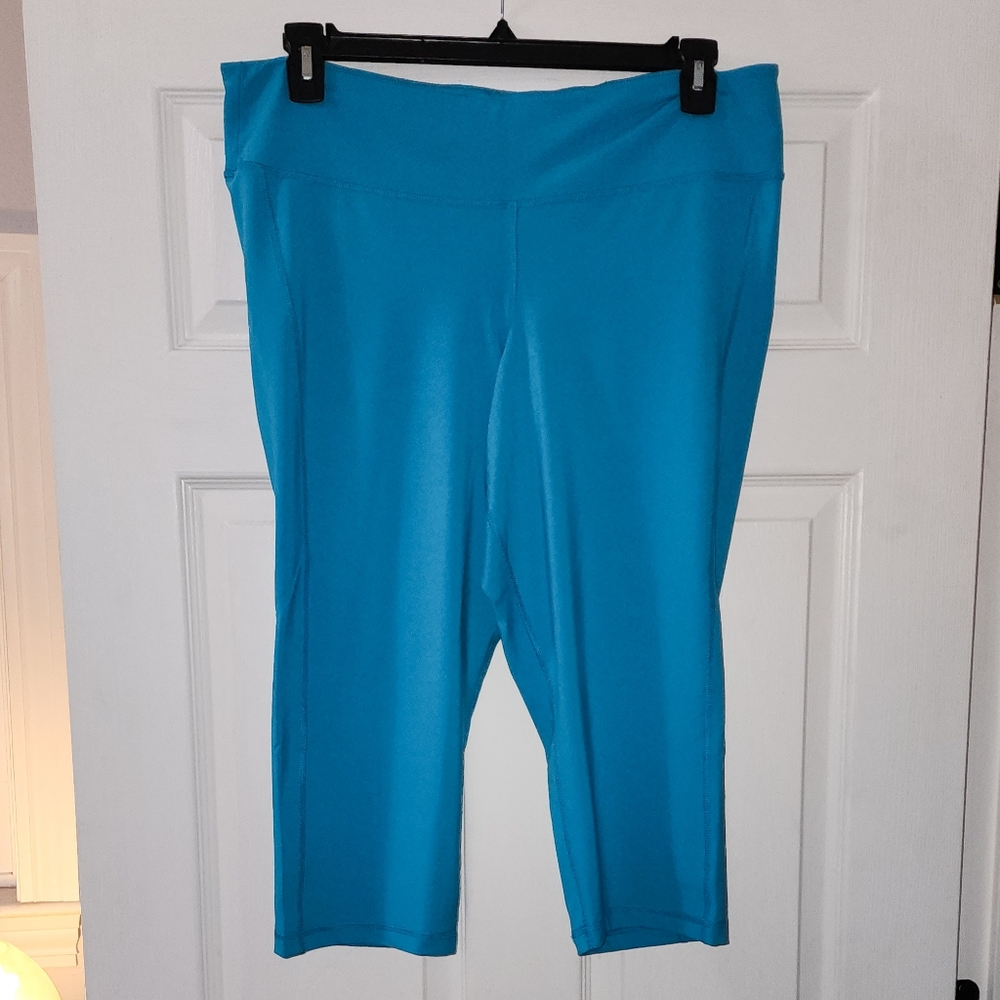 Old Navy Active capri leggings